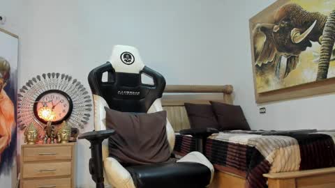 mr_stiven_ online show from March 31, 3:52 am