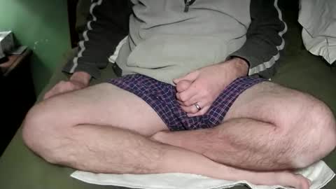 mrericsmith  email hidnnn online show from December 20, 9:49 am