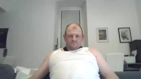 mrhotsex69 online show from April 21, 1:42 am