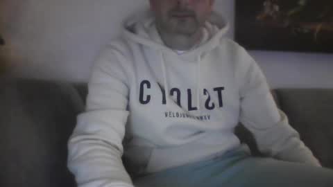 Mrserenade online show from December 16, 7:00 pm