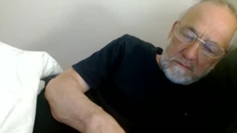 mrtease5 online show from April 16, 3:39 am