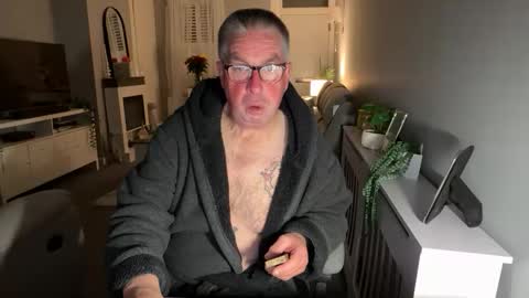 mtb1697 online show from November 2, 11:42 pm