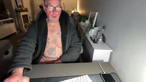 mtb1697 online show from April 16, 11:18 pm