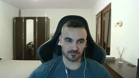 Victor online show from February 25, 7:37 pm