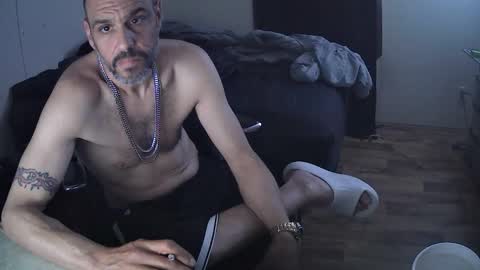 Muffdiver online show from April 13, 8:37 am