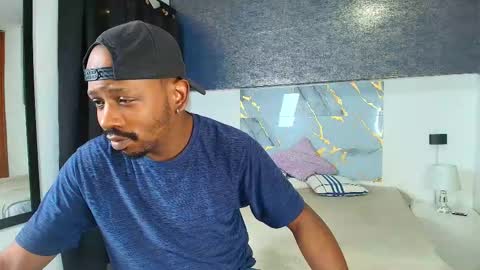 Muller Asher online show from November 28, 4:59 am