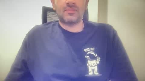 munnabobby2008 online show from November 4, 5:03 pm