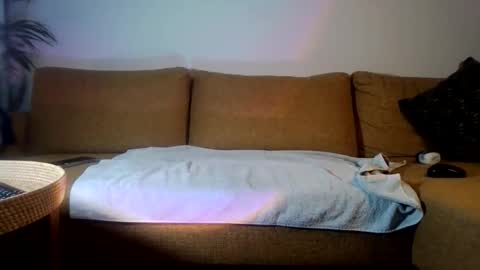 Snapshot of muscbttmbitch chatting on November 1, 9:52 pm muscbttmbitch online show from November 1, 9:52 pm