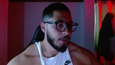 Snapshot of muscle_cock32 chatting on October 15, 5:53 pm David Big online show from October 15, 5:53 pm