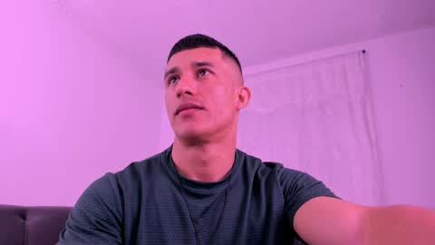 Muscle Man online show from April 4, 3:31 pm