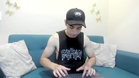 muscle scott online show from October 5, 12:20 pm