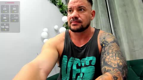 MuscleMonster31 online show from February 19, 8:12 am