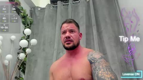 MuscleMonster31 online show from March 1, 9:04 pm