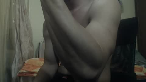 Snapshot of musculargod chatting on February 6, 9:38 pm SexyMuscled online show from February 6, 9:38 pm