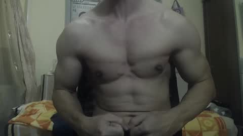Snapshot of musculargod chatting on January 9, 9:47 pm SexyMuscled online show from January 9, 9:47 pm