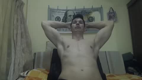 Snapshot of musculargod chatting on December 10, 9:43 pm SexyMuscled online show from December 10, 9:43 pm
