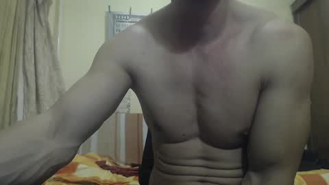 Snapshot of musculargod chatting on December 4, 10:51 pm SexyMuscled online show from December 4, 10:51 pm