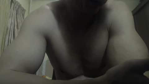 Snapshot of musculargod chatting on December 31, 11:06 pm SexyMuscled online show from December 31, 11:06 pm