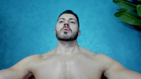 muscularmaster onlyfans online show from November 3, 10:22 pm