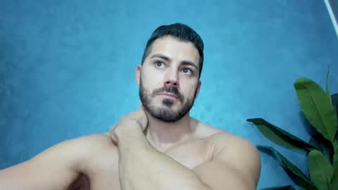 muscularmaster onlyfans online show from December 9, 10:26 pm