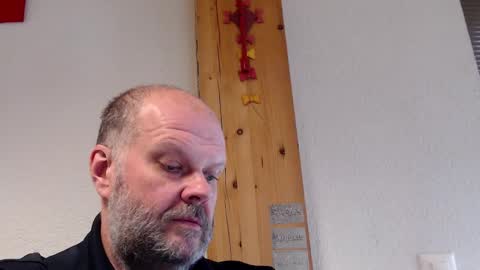 Mutin online show from December 23, 1:24 pm