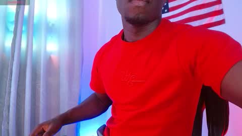 Mylo Wallace  online show from November 26, 8:45 pm