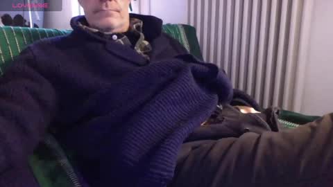 Bi sexy guy lovense hush is on private is open or password show tip if you like. online show from February 27, 7:12 am