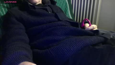 Bi sexy guy lovense hush is on private is open or password show tip if you like. online show from January 4, 6:19 pm