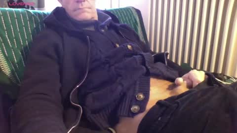 Bi sexy guy lovense hush is on private is open or password show tip if you like. online show from March 8, 7:01 am