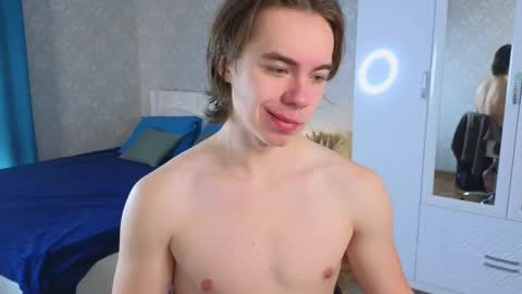 Mickey online show from March 9, 3:44 am