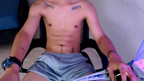 Snapshot of mysteryboy_thin16 chatting on February 28, 7:35 pm mysteryboy_thin16 online show from February 28, 7:35 pm