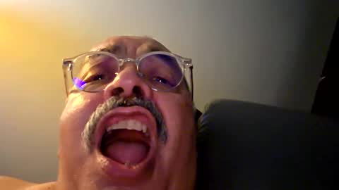 Snapshot of mysweets69 chatting on October 13, 1:33 am Sweet69 online show from October 13, 1:33 am