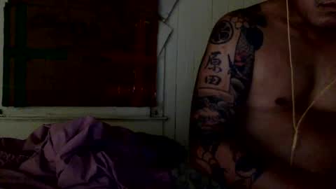 str8 dom alphaAsian Daddy type. sorry not bi or  curious but i dont judgediscrimenate. online show from February 7, 10:29 am