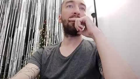 Mr Bigmagnum online show from January 2, 10:22 pm