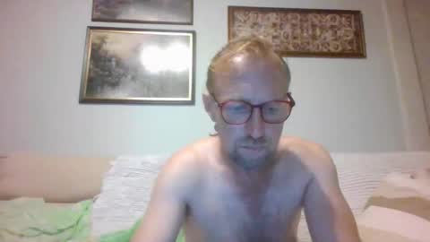 Snapshot of nachtigall25 chatting on September 8, 11:15 pm nachtigall25 online show from September 8, 11:15 pm