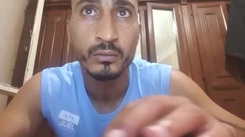 V online show from November 1, 1:04 pm