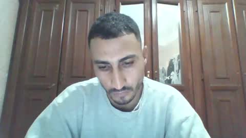 Snapshot of nadirff16 chatting on December 16, 2:27 pm V online show from December 16, 2:27 pm