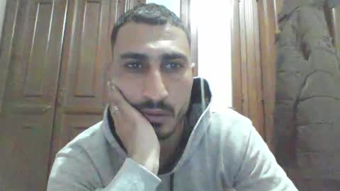 Snapshot of nadirff16 chatting on February 12, 5:05 pm V online show from February 12, 5:05 pm