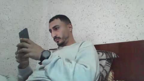 Snapshot of nadirff16 chatting on December 6, 1:33 pm V online show from December 6, 1:33 pm