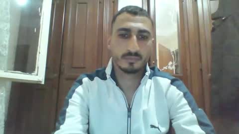Snapshot of nadirff16 chatting on February 27, 1:17 pm V online show from February 27, 1:17 pm