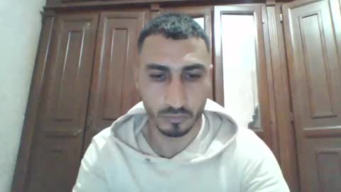 Snapshot of nadirff16 chatting on February 1, 11:32 am V online show from February 1, 11:32 am