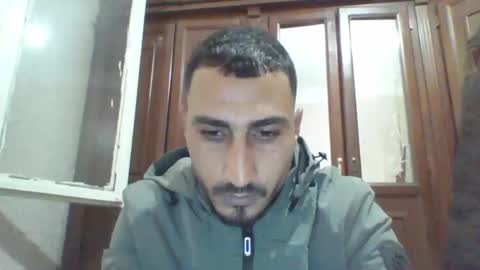 Snapshot of nadirff16 chatting on February 5, 12:38 pm V online show from February 5, 12:38 pm