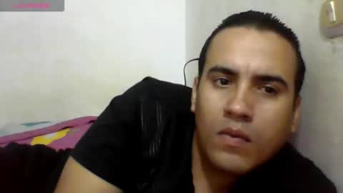 nando199628 online show from October 14, 12:45 pm