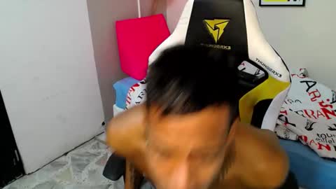 nando_col online show from October 31, 11:24 am