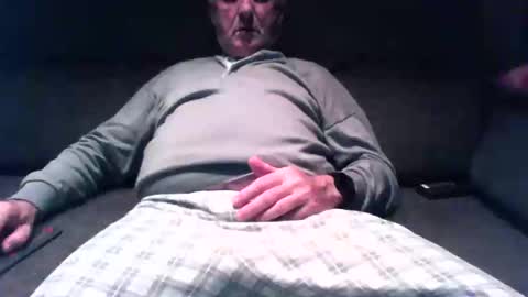 nano22968832 online show from December 27, 12:07 am