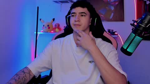 sebastian online show from February 4, 2:39 am