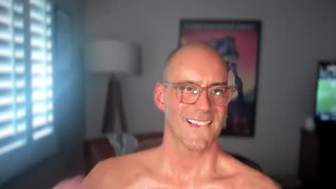 Snapshot of narniaslan chatting on January 1, 10:13 pm narniaslan online show from January 1, 10:13 pm