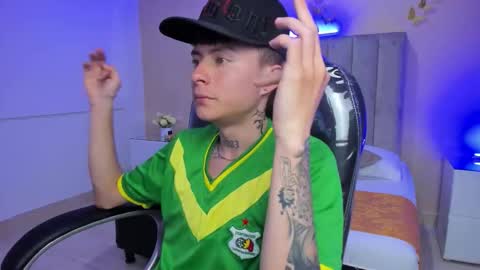 Nascary Fox online show from February 12, 8:26 pm