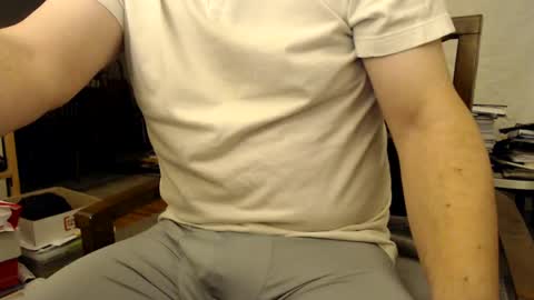 nassauliman online show from December 11, 1:49 am