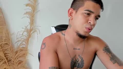 Snapshot of natan_77 chatting on October 19, 2:53 pm natan_77 online show from October 19, 2:53 pm